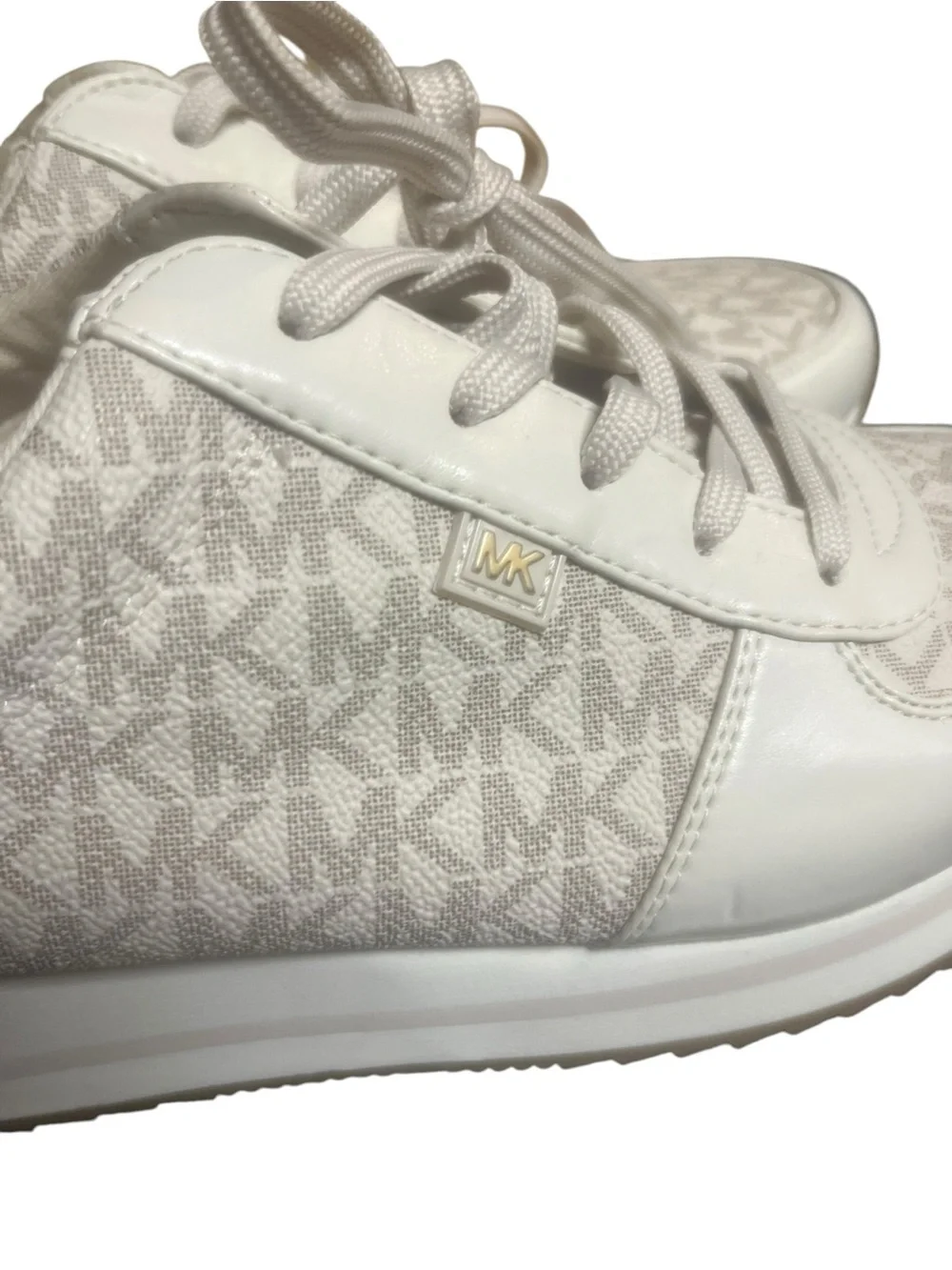 Michael Kors Women's Monique Trainer Lace-Up Sneakers Cream Logo Gold SZ. 10